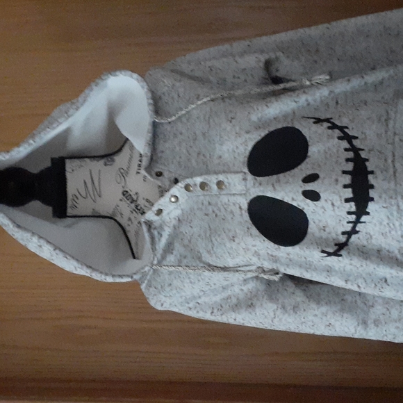 Tops - Sweatshirt/Hoodie